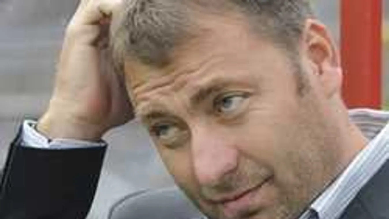 Kemény szavakkal ment neki az MLSZ-nek a sztáredző