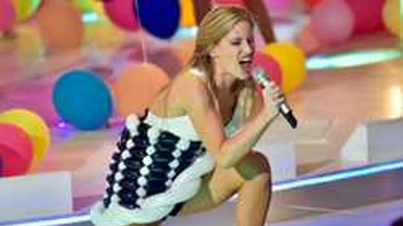 Hatalmasat terpesztett Mádai Vivien!