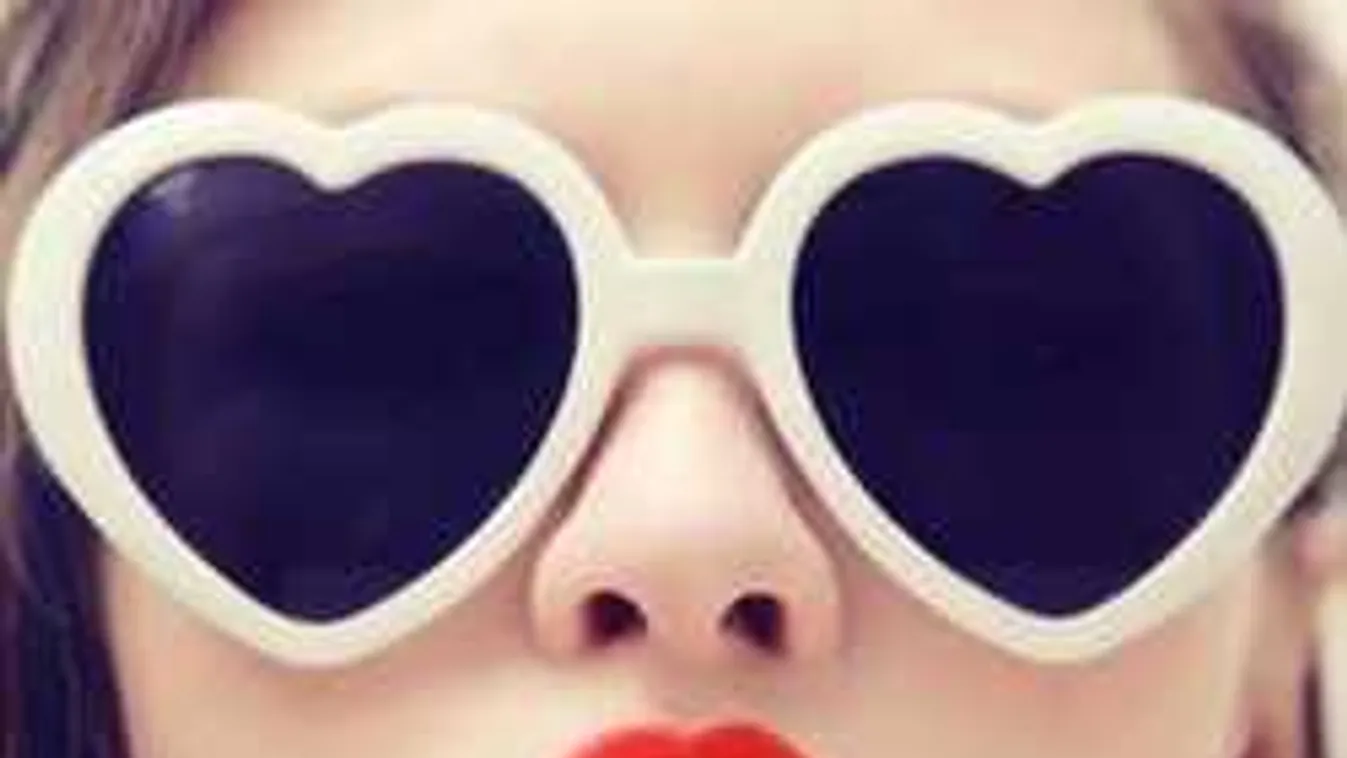 Visszatért a Lolita-napszemüveg: ebben virítanak újra a nők