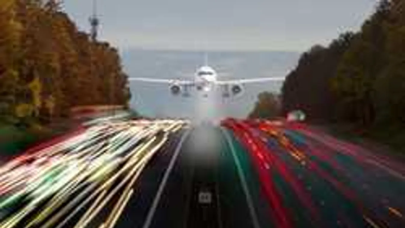 Az autópályán hajtott végre kényszerleszállást a repülő! - videó