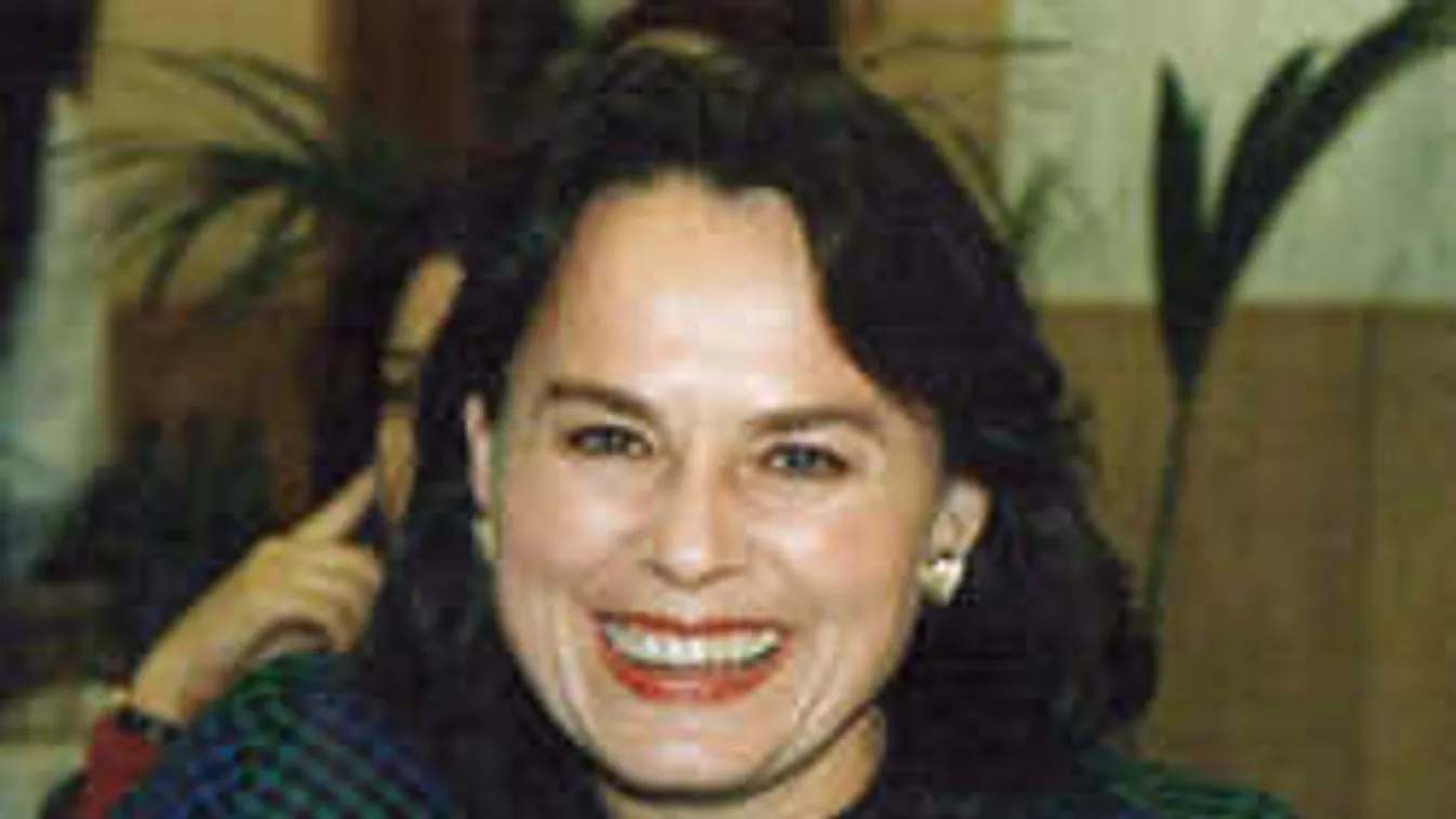 Sosem látott fotó került elő Hűvösvölgyi Ildikóról!