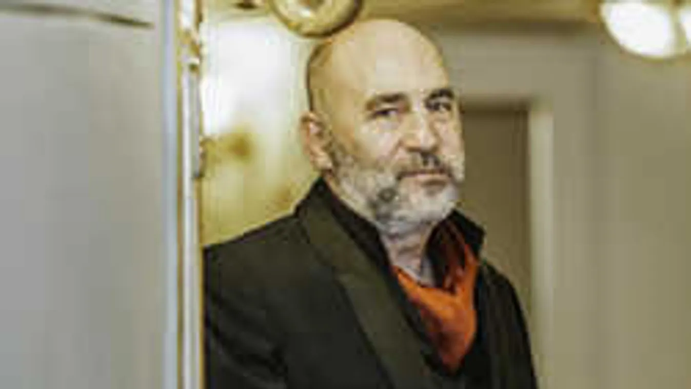 Nem hiszed el, hol járt Kulka János