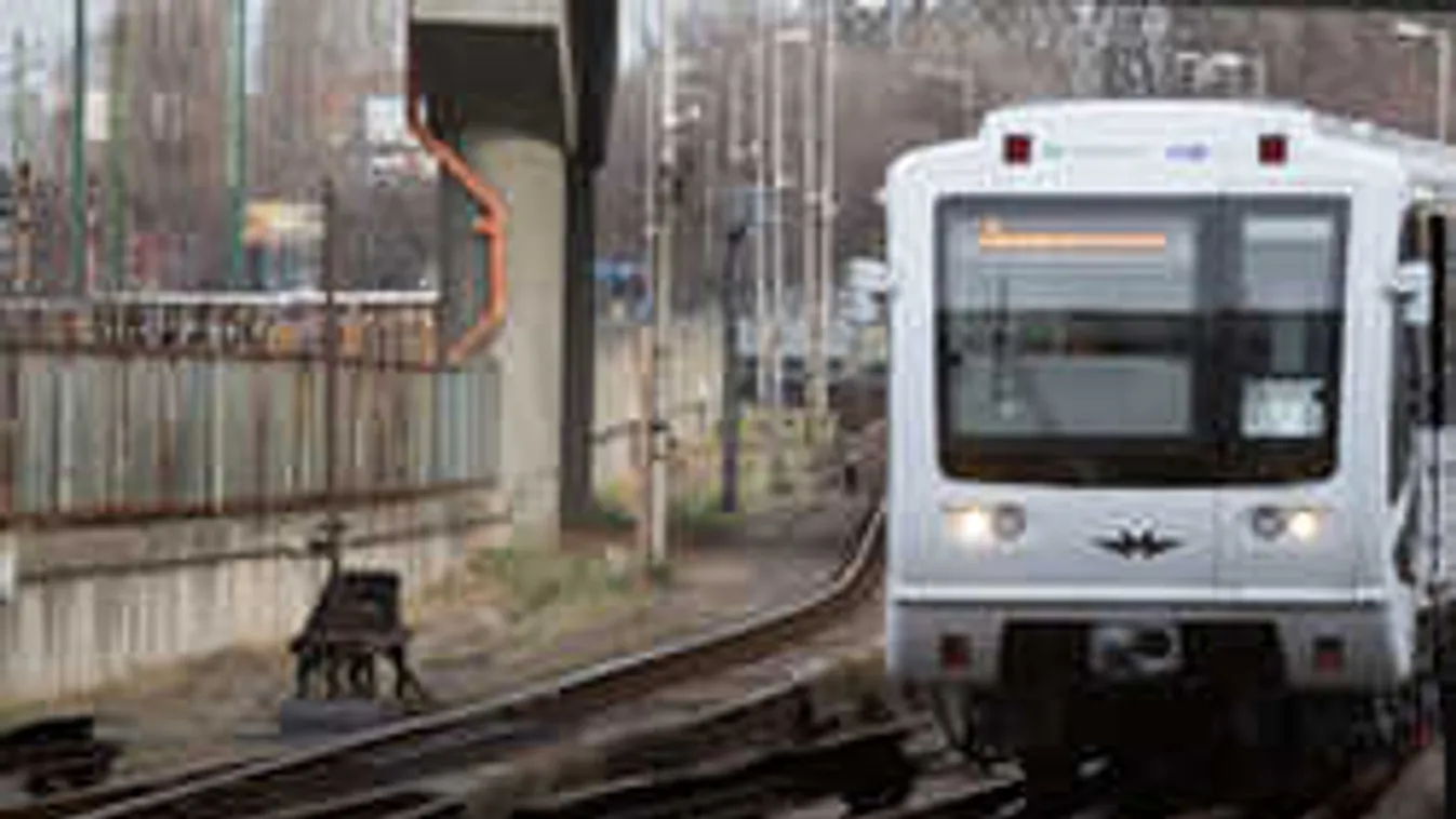 A nap vicce: ez történt valójában a felújított 3-as metróval