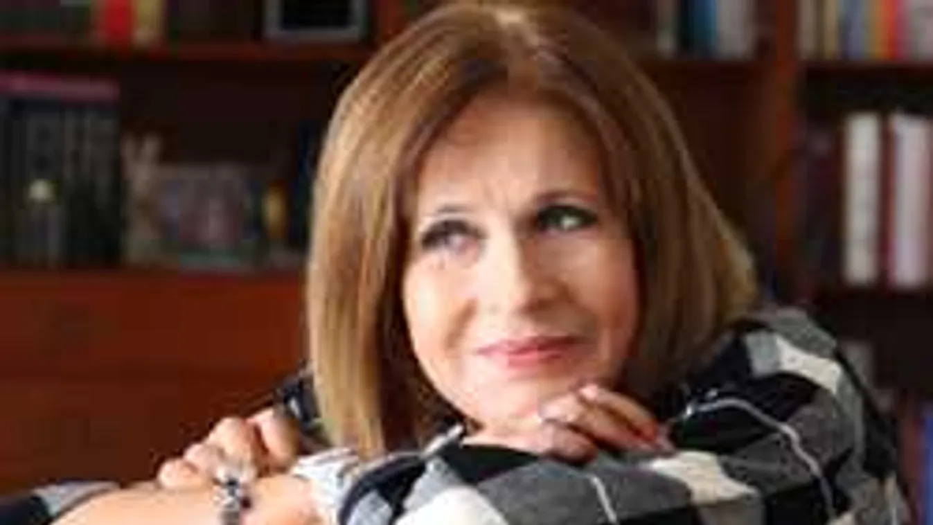 Friss fotók: Koncz Zsuzsa túl a hetvenen is gyönyörű