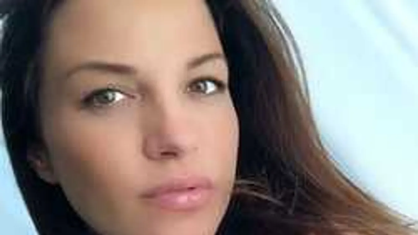 Ezért kell kórházba vonulnia a népszerű magyar énekesnőnek