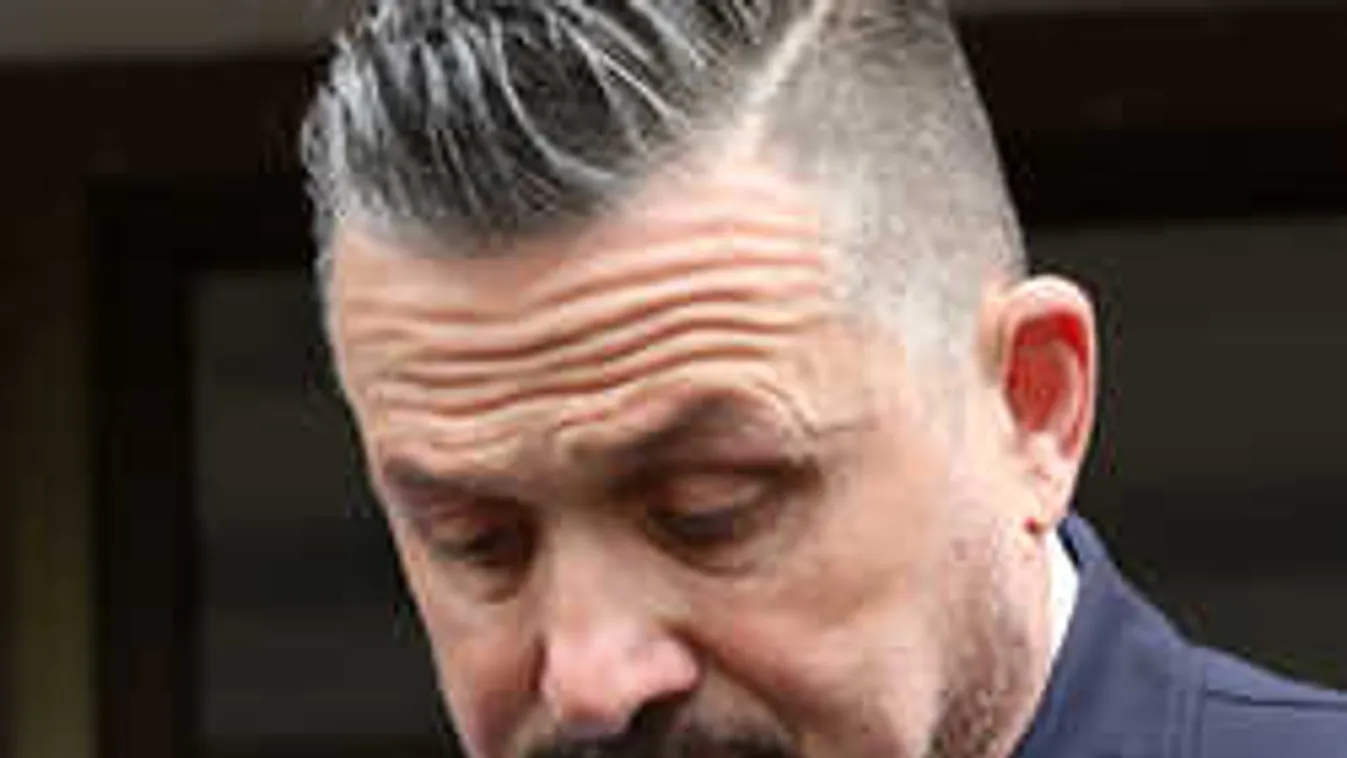 Reptéren csaptak le a vámosok Lagzi Lajcsira