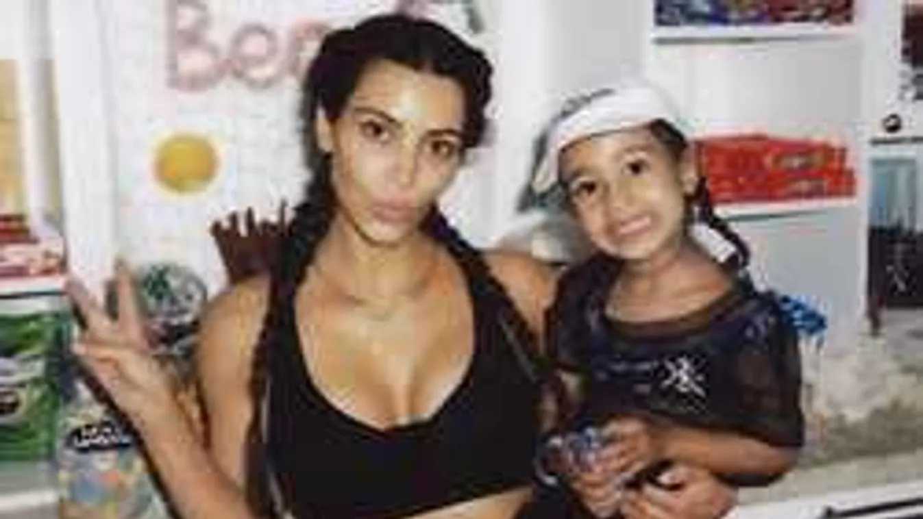 Nem normális, amit a lányával művel a magamutogató sztáranyuka