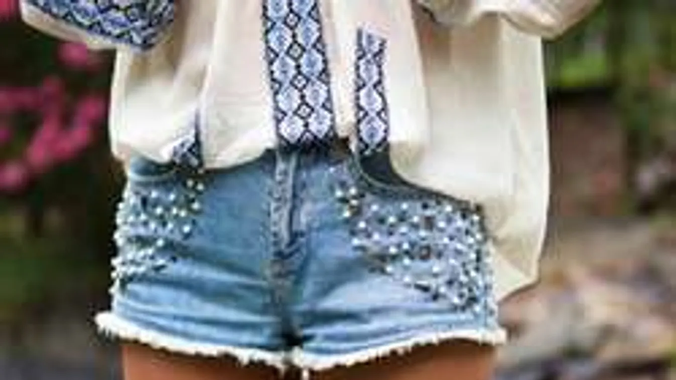 Ilyen falatnyi farmernacikban villantanak idén a szexi nők