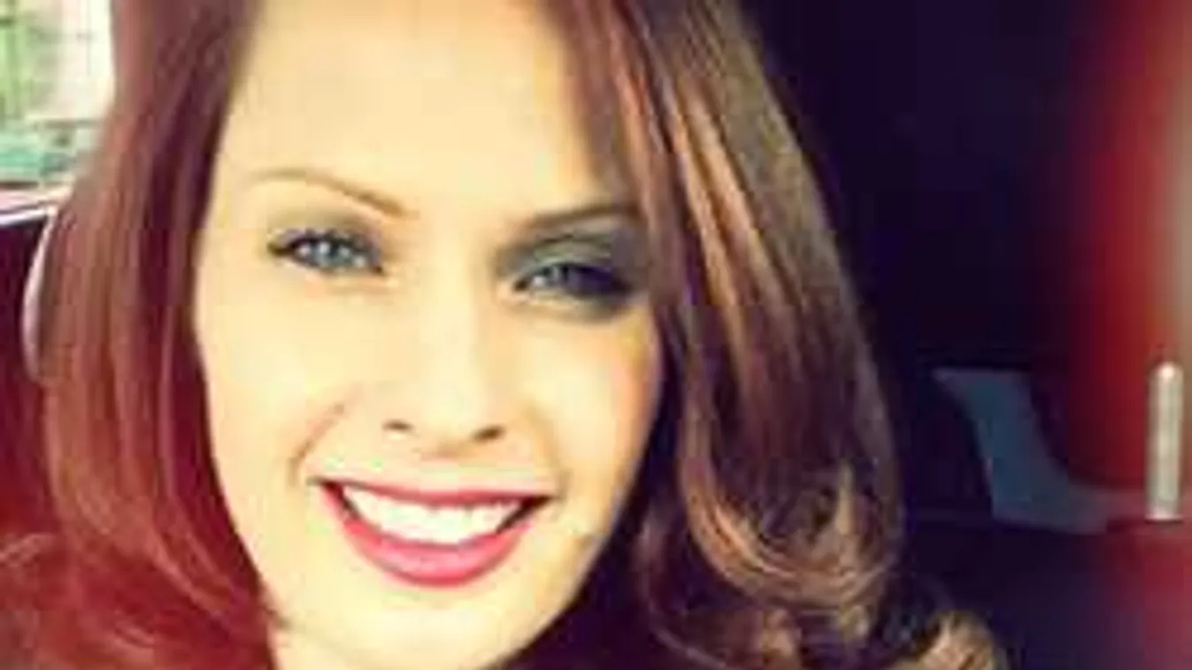 Elállt a szavunk: sosem látott képet posztolt a magyar színésznő