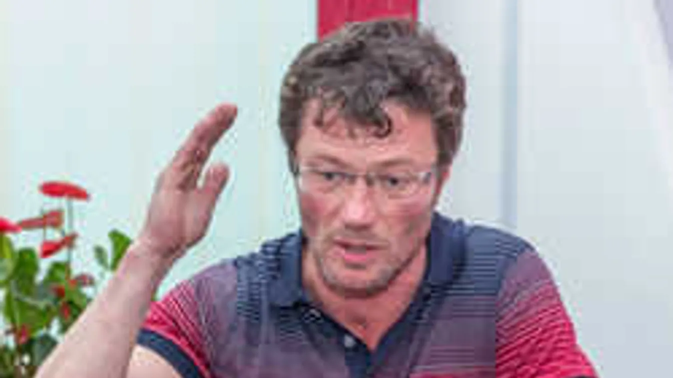 Intim helyen szúrták meg Stohl Andrást!