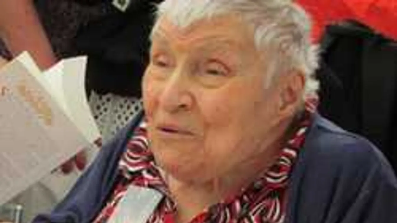 Gyászol az ország: otthonában elhunyt a népszerű művésznő