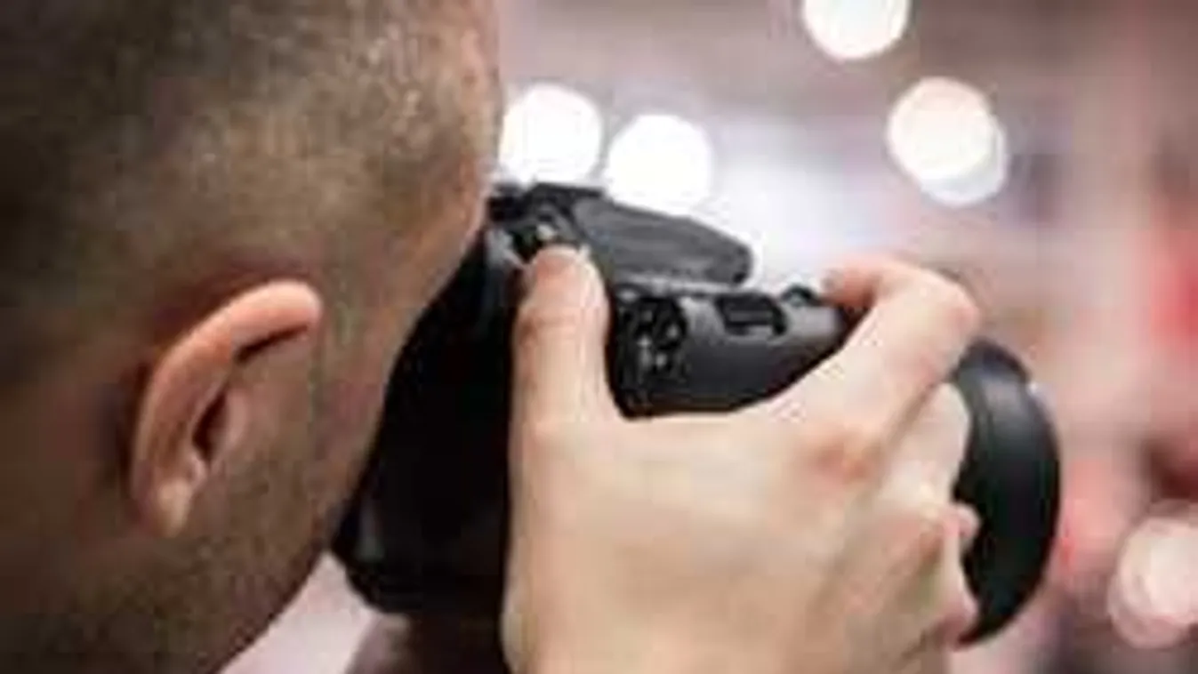 Hihetetlen: 26 évesen ő a világ legráncosabb modellje! - Videó