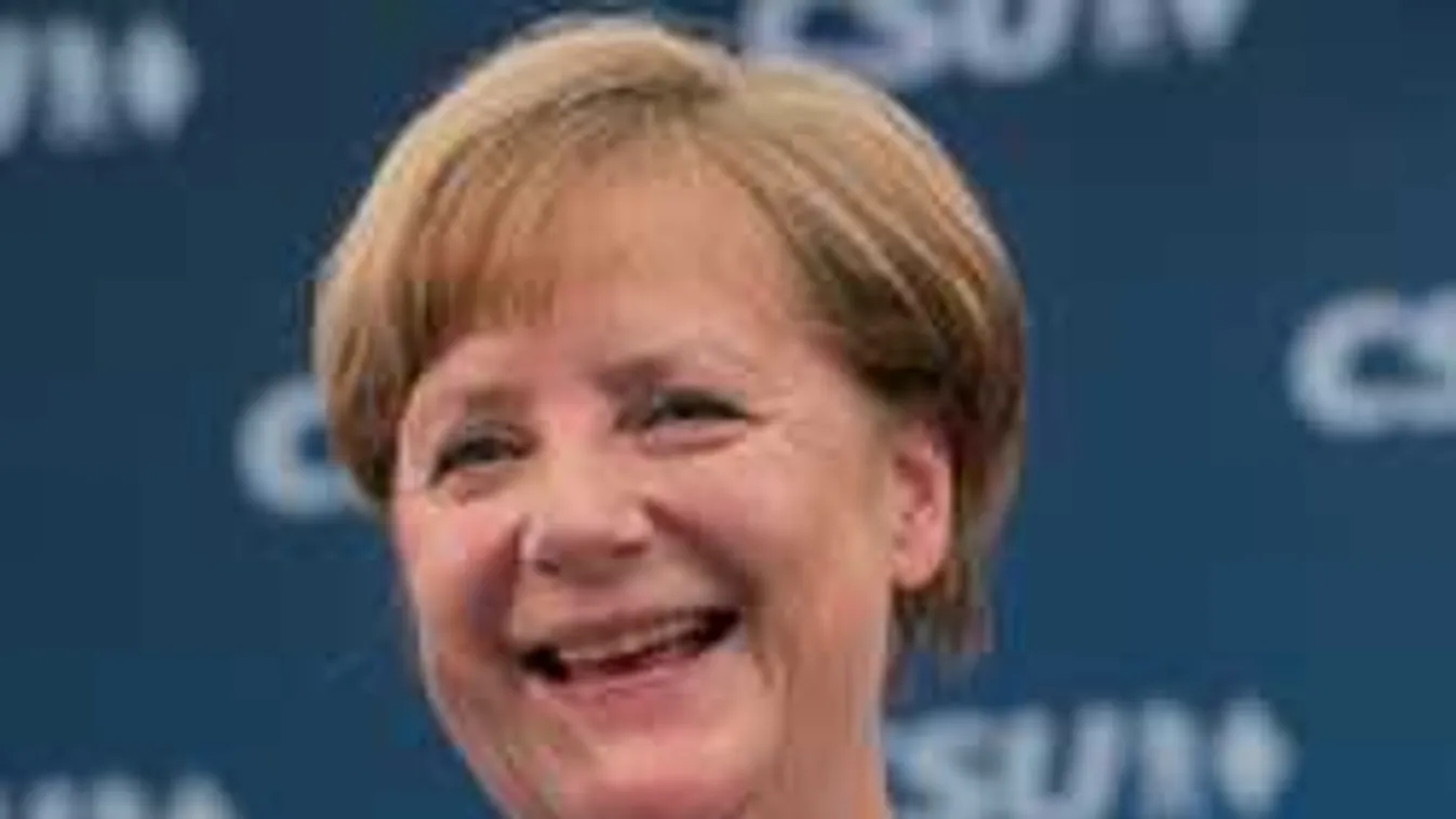 Merkelék az élen, a szocialisták mindent bukhatnak