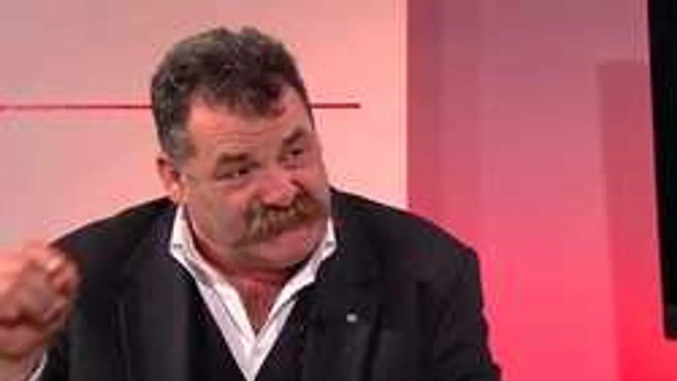 Súlyos anyagi csőd, csak ez mentheti meg a magyar sztárt