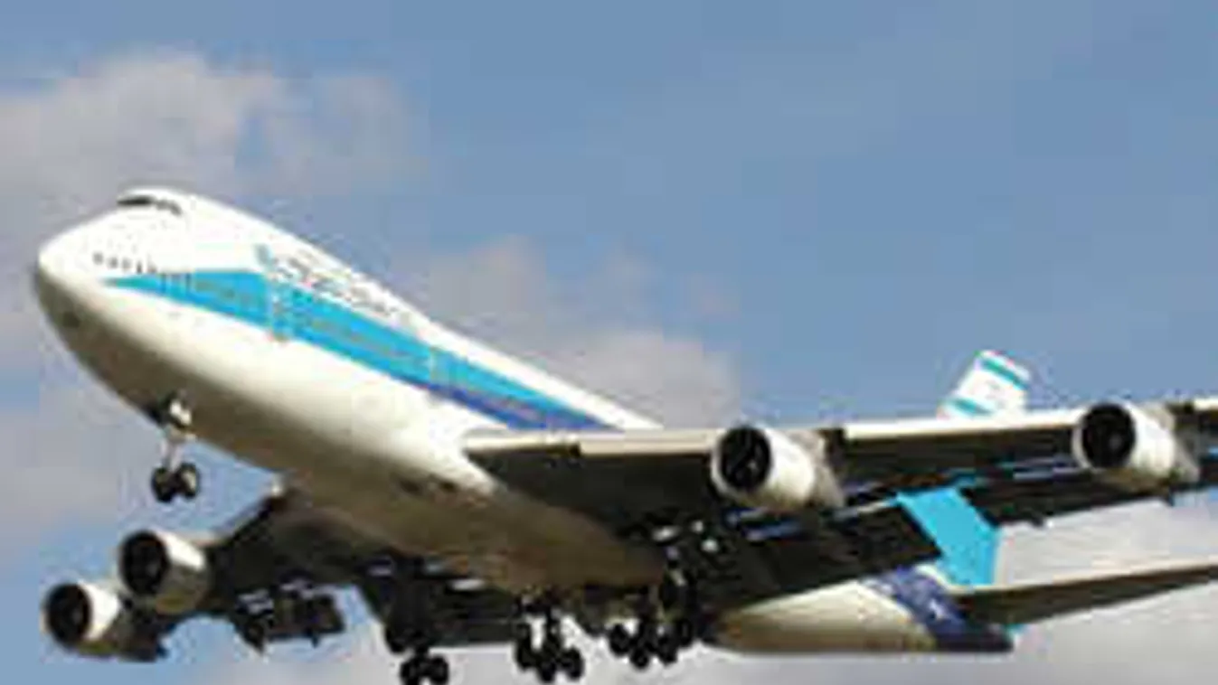 Földre kényszerítettek egy utasszállítót