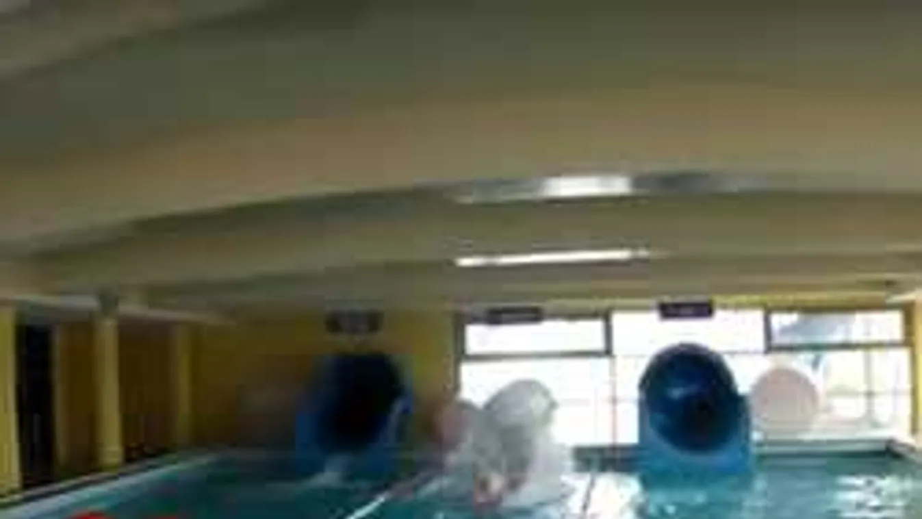 Ezt látták az unokák a csúszdaparkban, amikor elhunyt a nagypapa