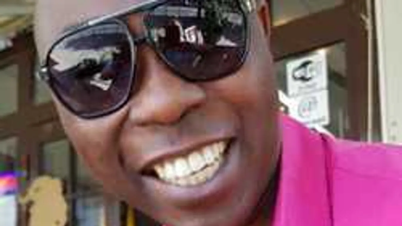 Hihetetlen, kész férfi Fekete Pákó kisfia!