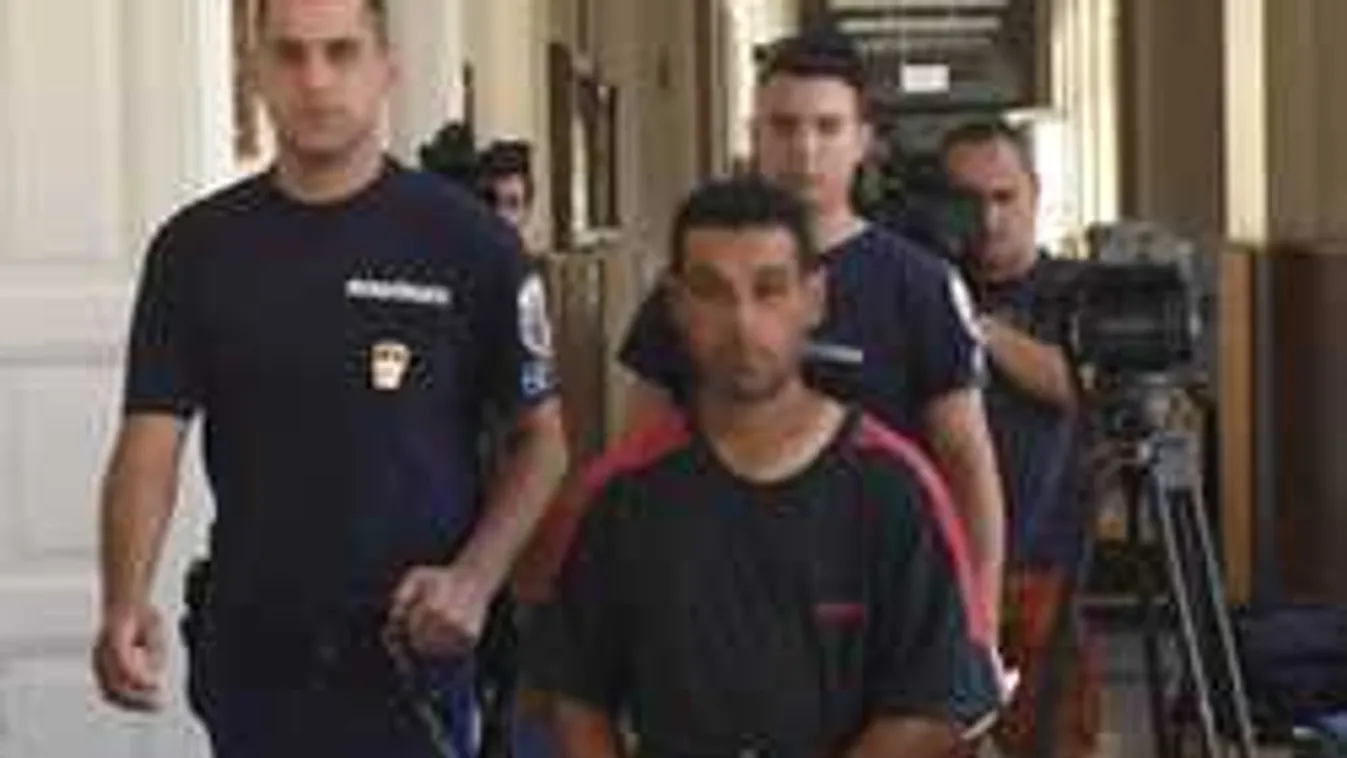 El akarta oltani a tüzet a mezőcsáti gyújtogató