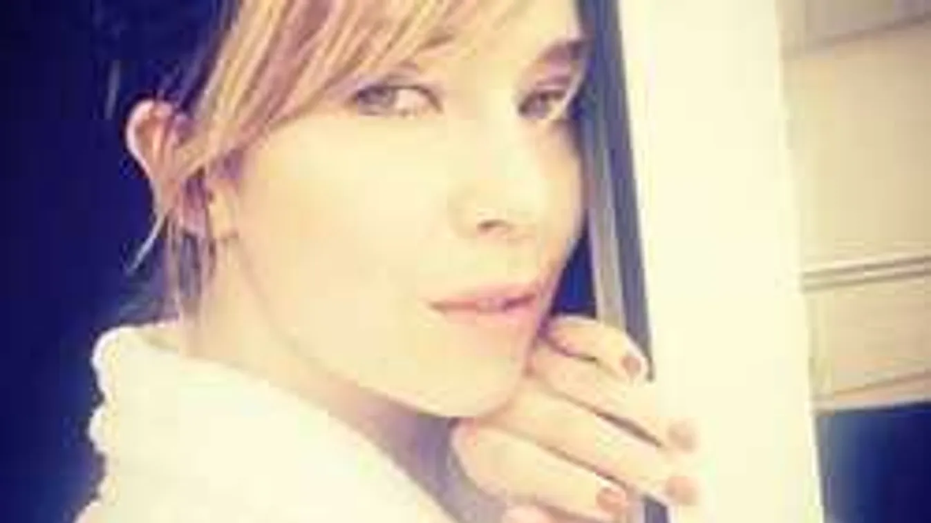 Váratlan bejelentést tett a magyar színésznő: tönkrement a házassága