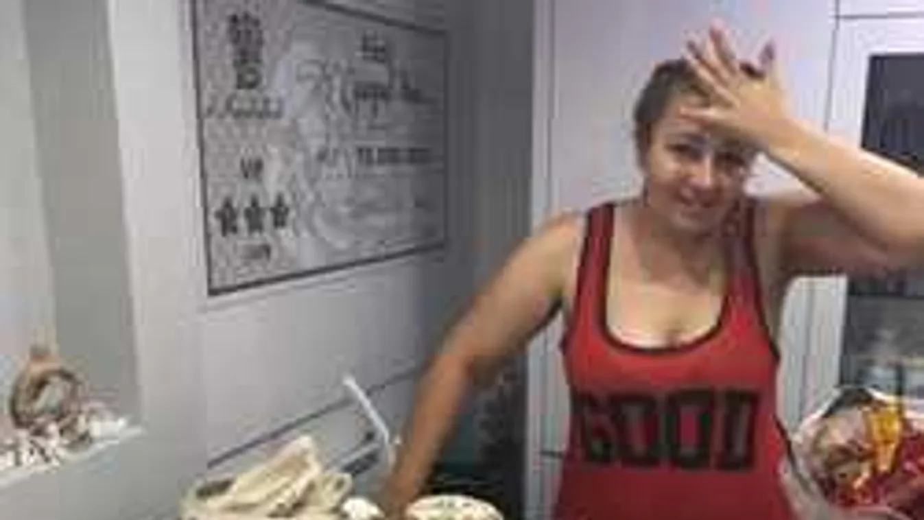 Viheti a NAV Bea asszony milliós Zsolnay készletét?