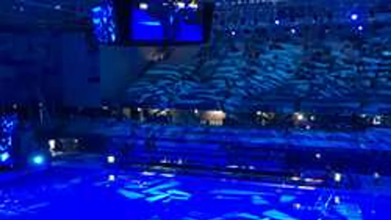 Így mentették meg a Duna Arénában rosszul lett férfi életét