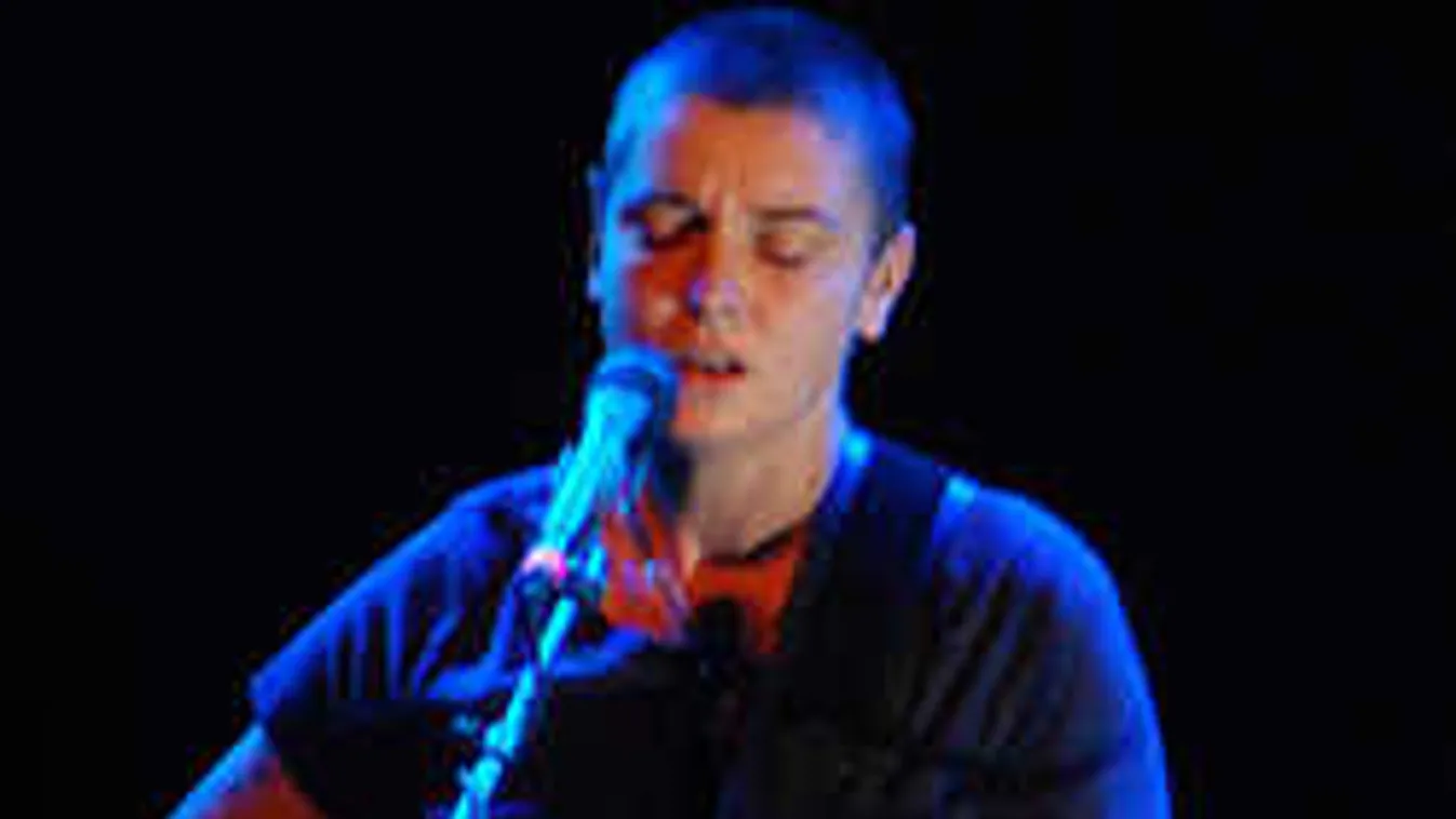 Feladta a harcot: véget akar vetni életének a népszerű énekesnő