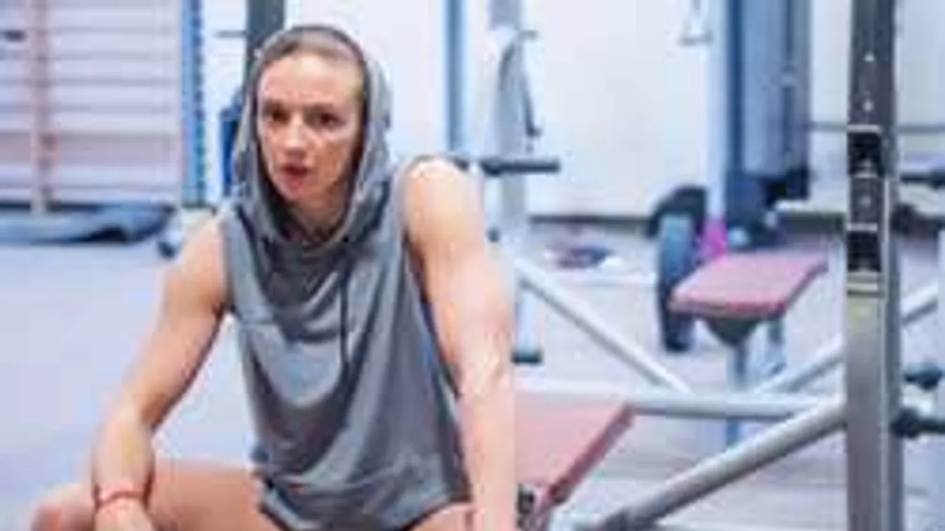 Hosszú Katinka remeg, tényleg nyakig benne van