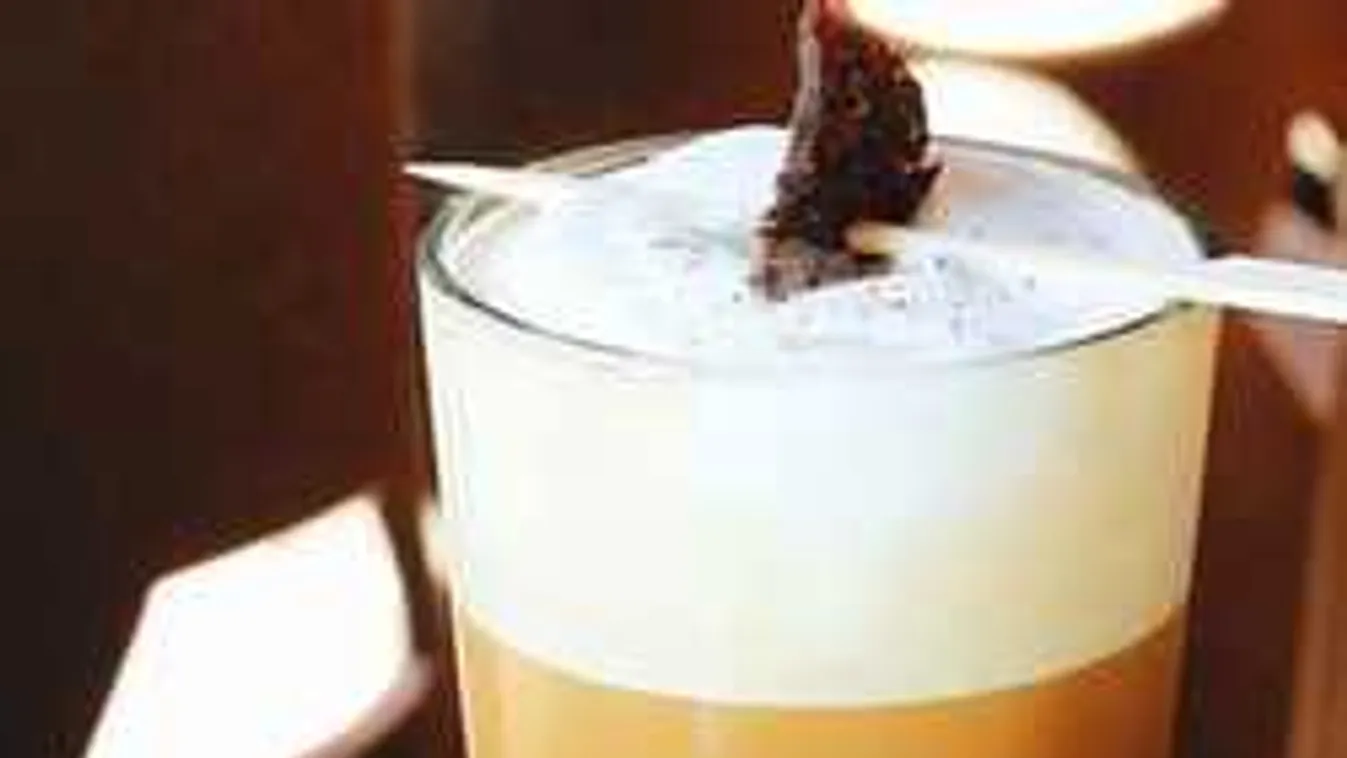 Elképesztően bizarr hozzávalóval turbózza a koffeint a világ legnépszerűbb kávézója