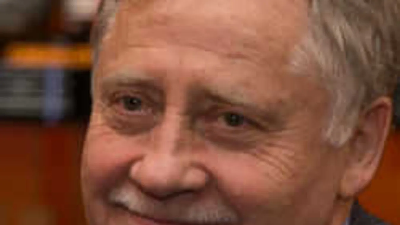 Tíz év különélés után ezért nem hajlandó elválni Koltai Róbert