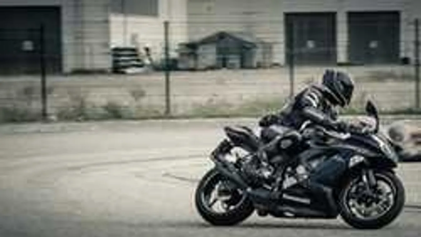 Most érkezett: Autós és motoros karambolozott a 11. kerületben