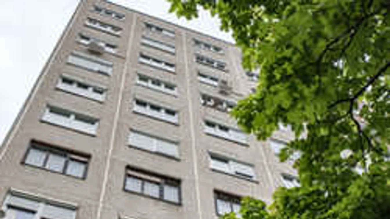 Szörnyű részletek: Így zuhant le az erkélyről a hároméves kisgyerek