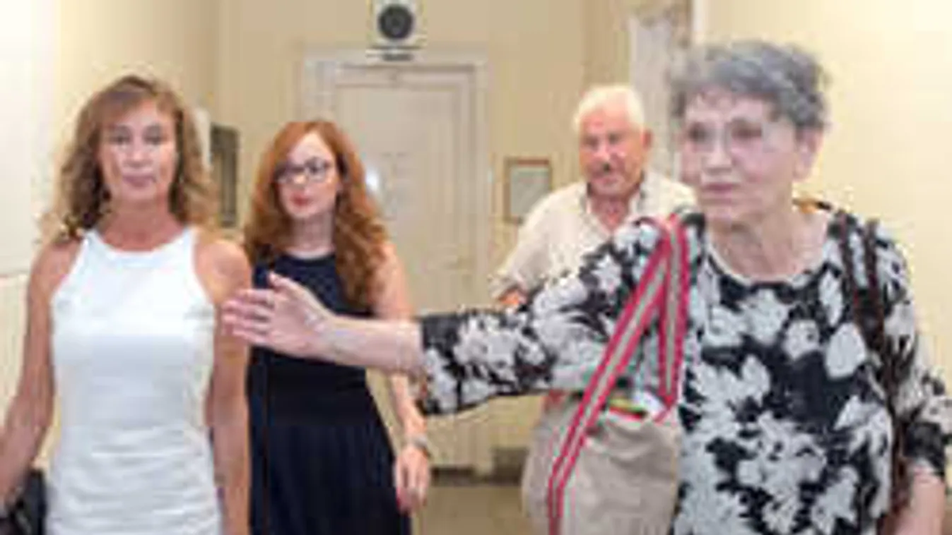 Mi folyik itt? Nem engedi bíróság elé a fiát Pécsi Ildikó