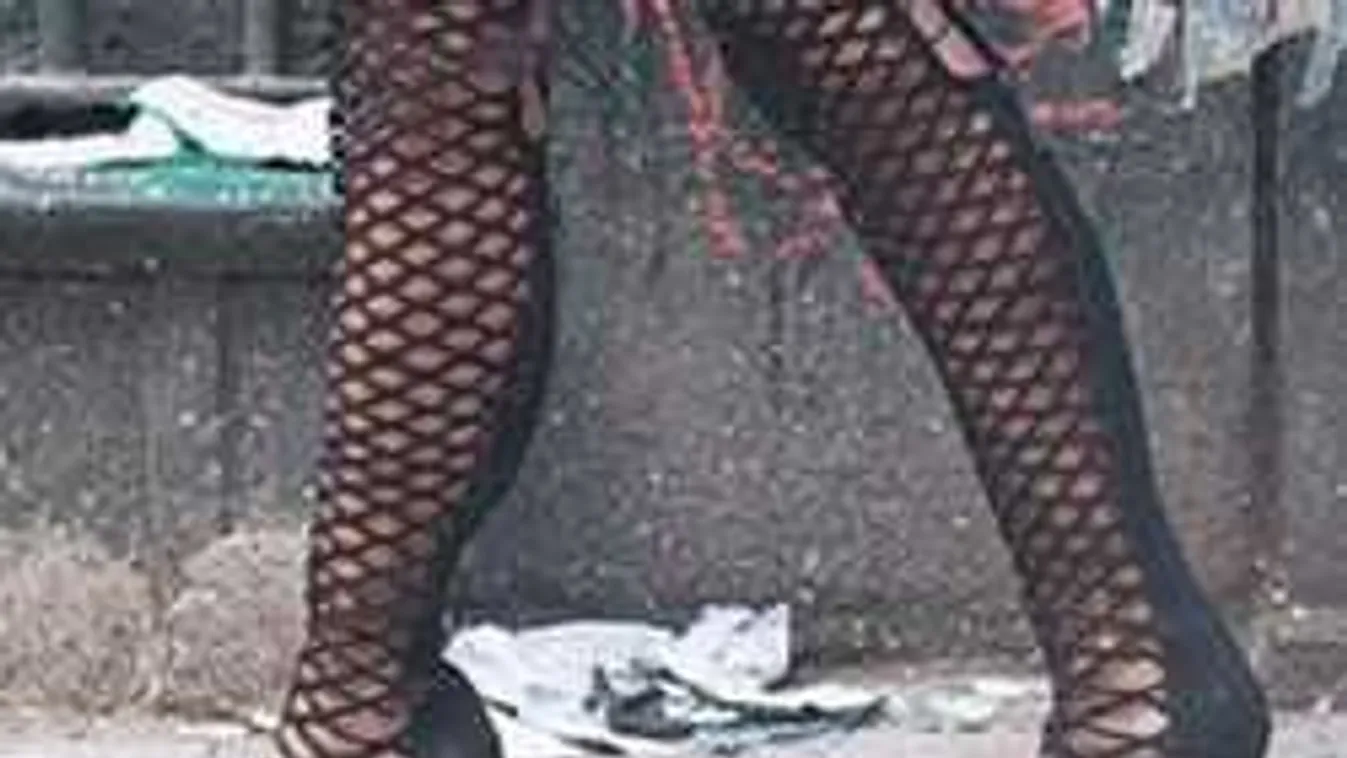 Ilyen szexin még sosem sétáltak át a nők a nyárból az őszbe