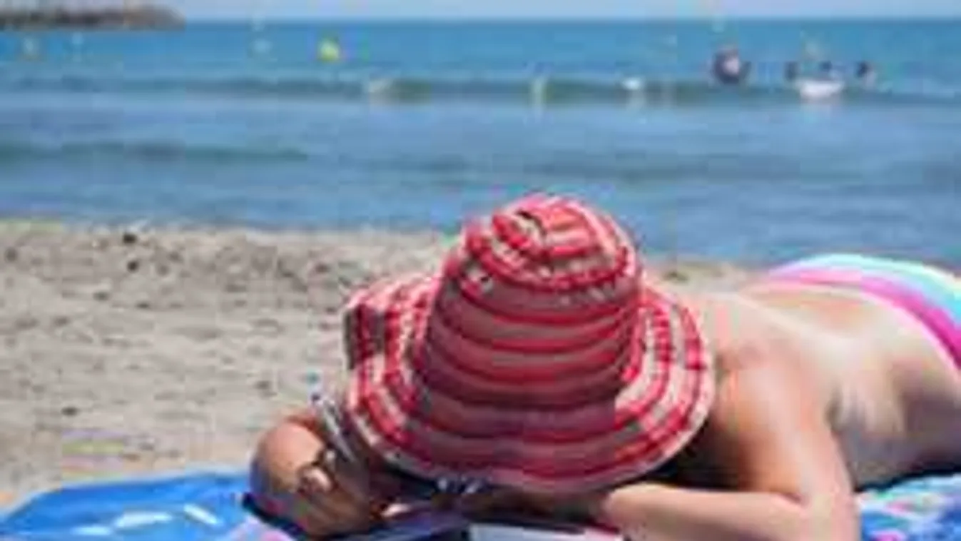 Tovább tombol a hőség, kiadták a legdurvább riasztást