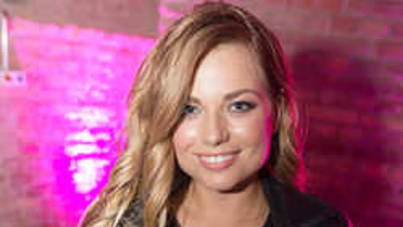 Dühből írt dalt Cserpes Laura