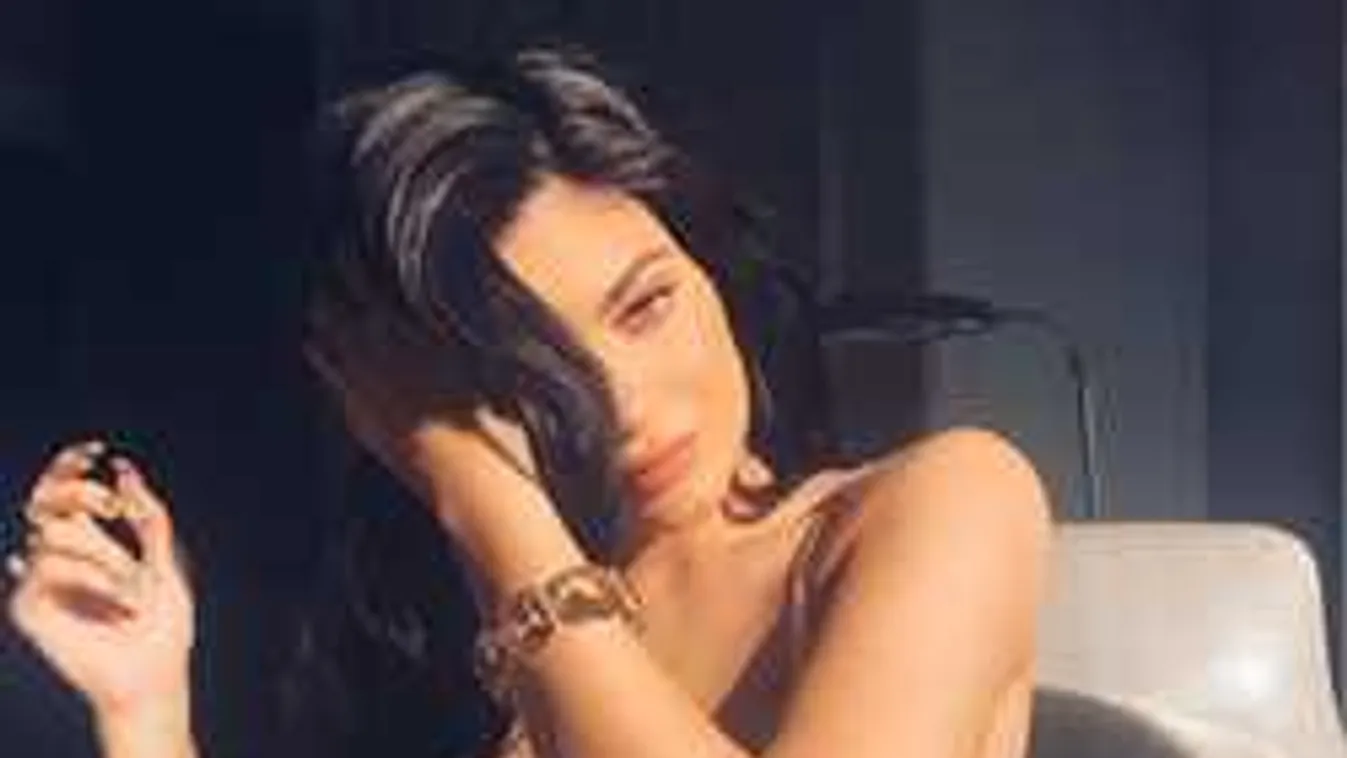 Vetkőzéssel ünnepelte meg születésnapját a dögös tinisztár