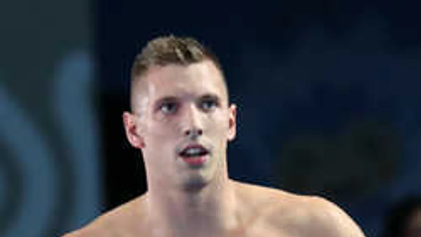 Ilyet még nem láttál: Kozma Dominik ezt viseli az ágyban