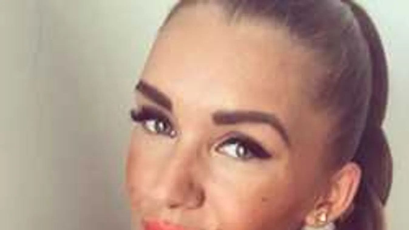 Ilyen vadítóan szexis képet még nem láttál Hódi Pameláról