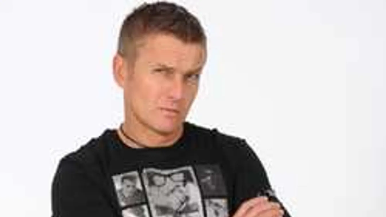 Erre cserélte többmilliós autóját Rékasi Károly