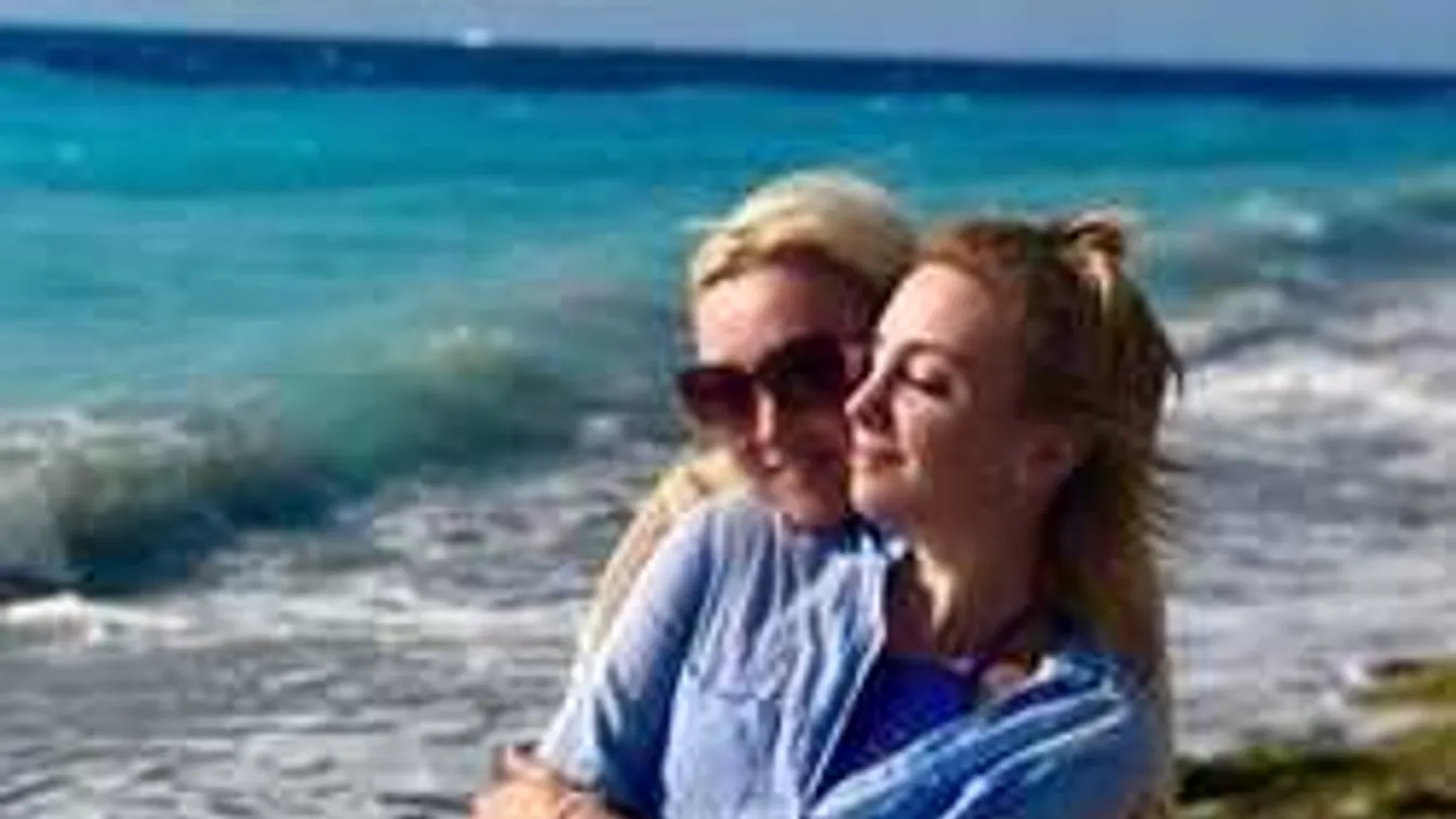 Lélegzetelállító tengerparti fotók: Így nyaral a TV2 műsorvezetője!