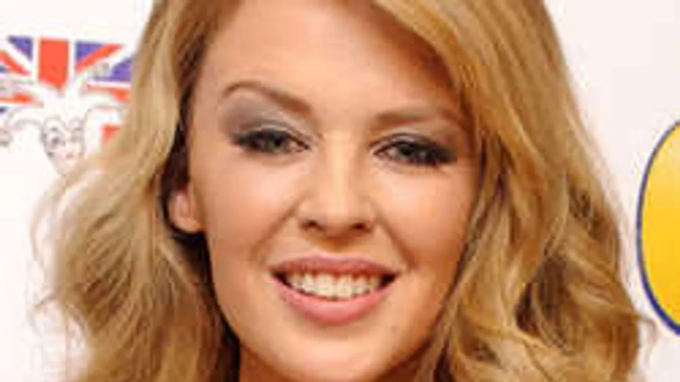 Lebukott, fiatal férfi rabolta el a 49 éves énekesnő szívét