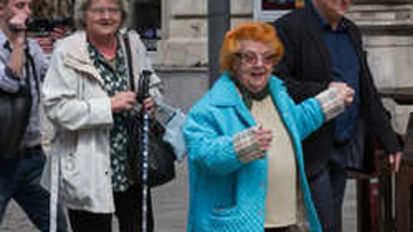 Most közölték: elhunyt Lorán Lenke