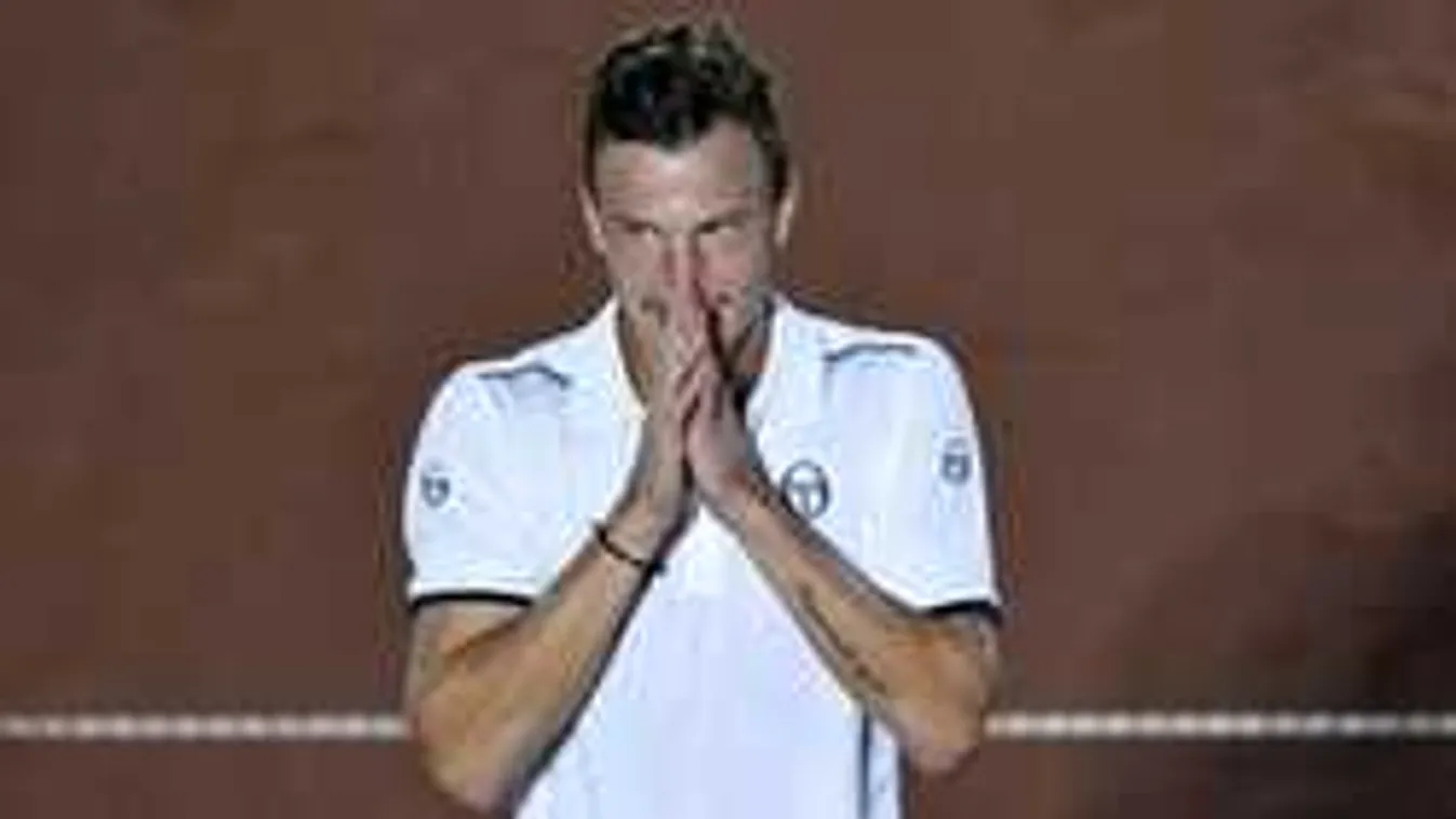 Felismered ezt a kisfiút? Õ most Magyarország kedvenc sportolója