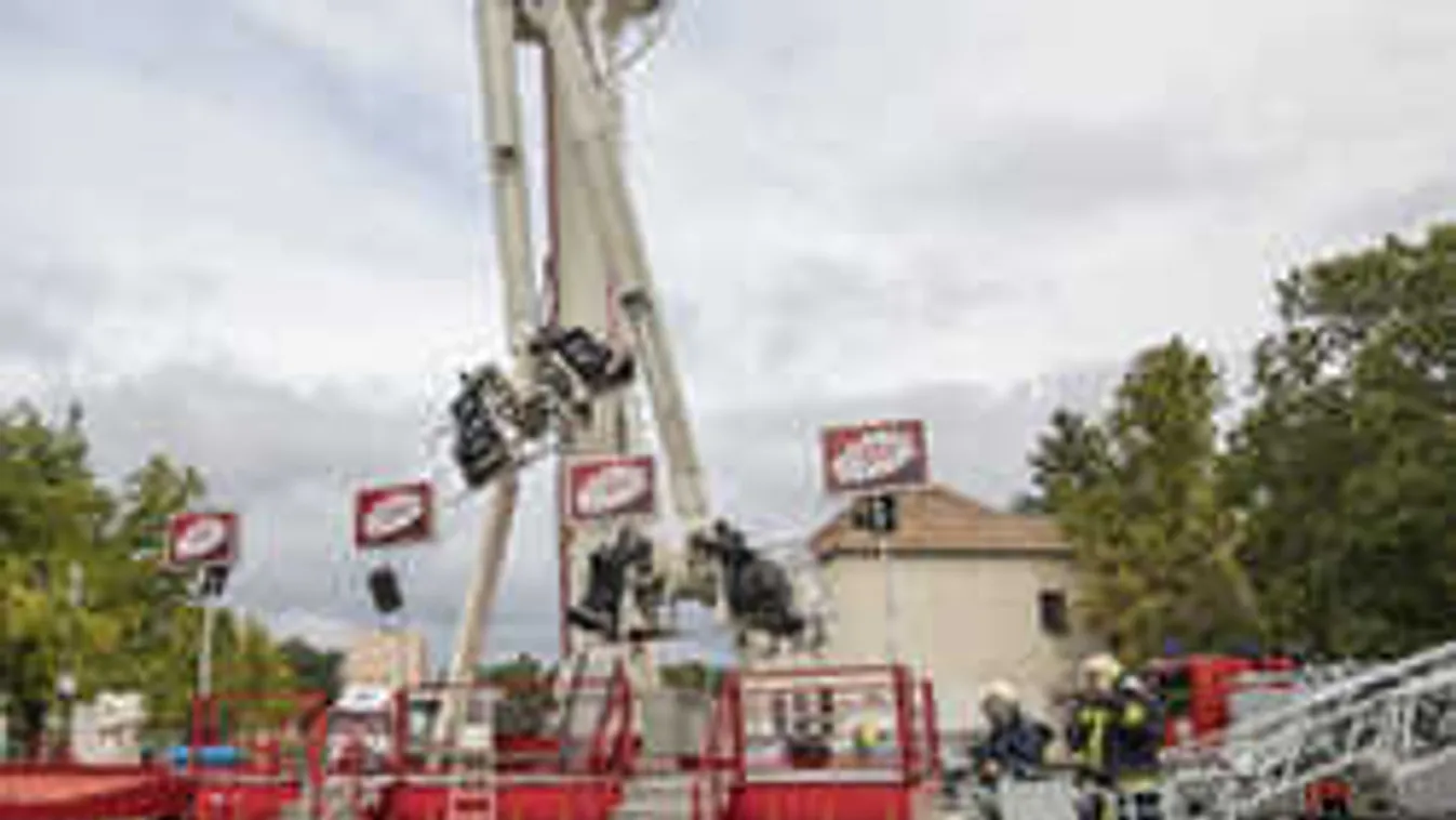 Szörnyű dolgot hallott a kómába esett fiú édesanyja a hintatragédia pillanatában