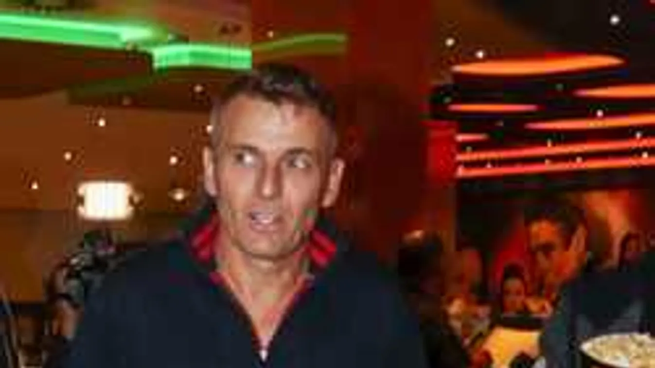 Ezt teszi gázolójával Rékasi Károly