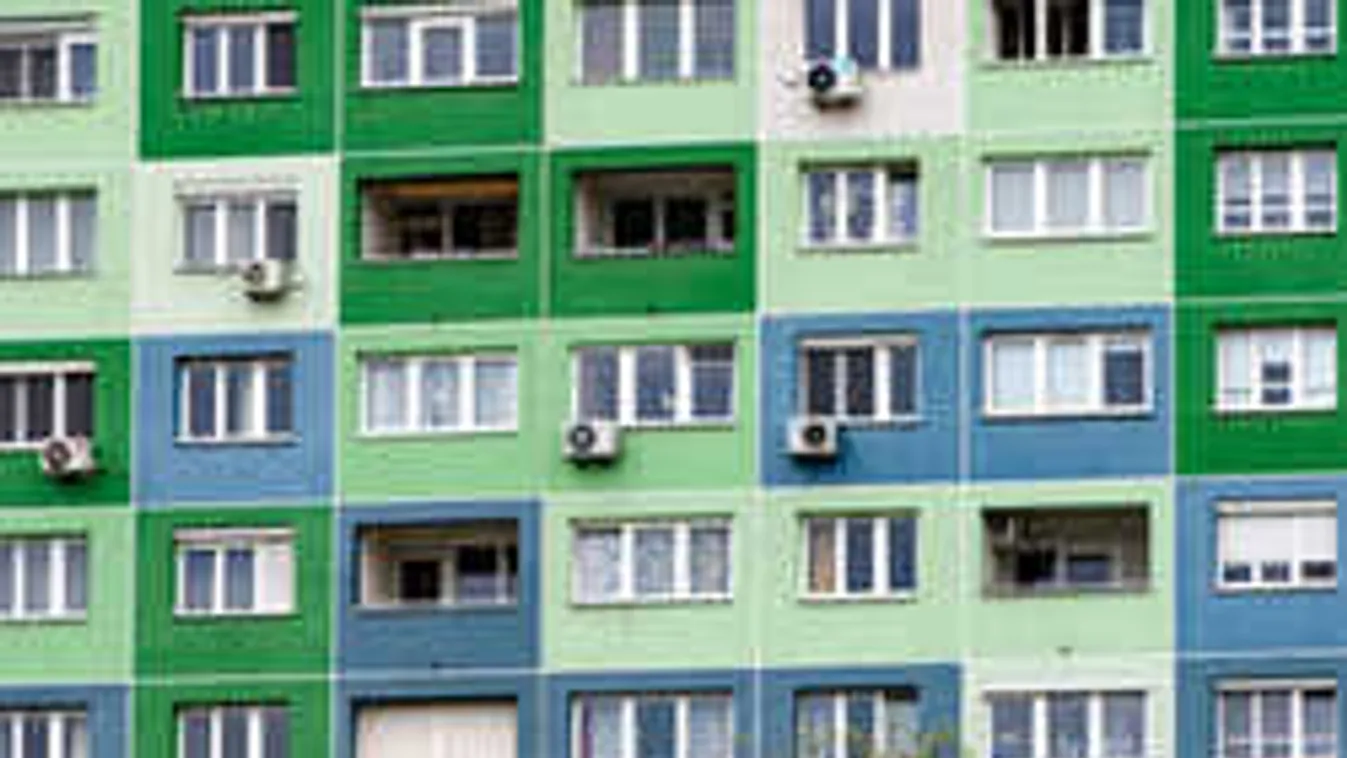 Magyar valóság, 2017: Eszméletlen, ami a lépcsőházban zajlik