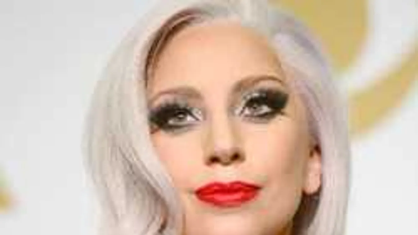 Mi történt? Rá sem lehet ismerni a 31 éves énekesnőre