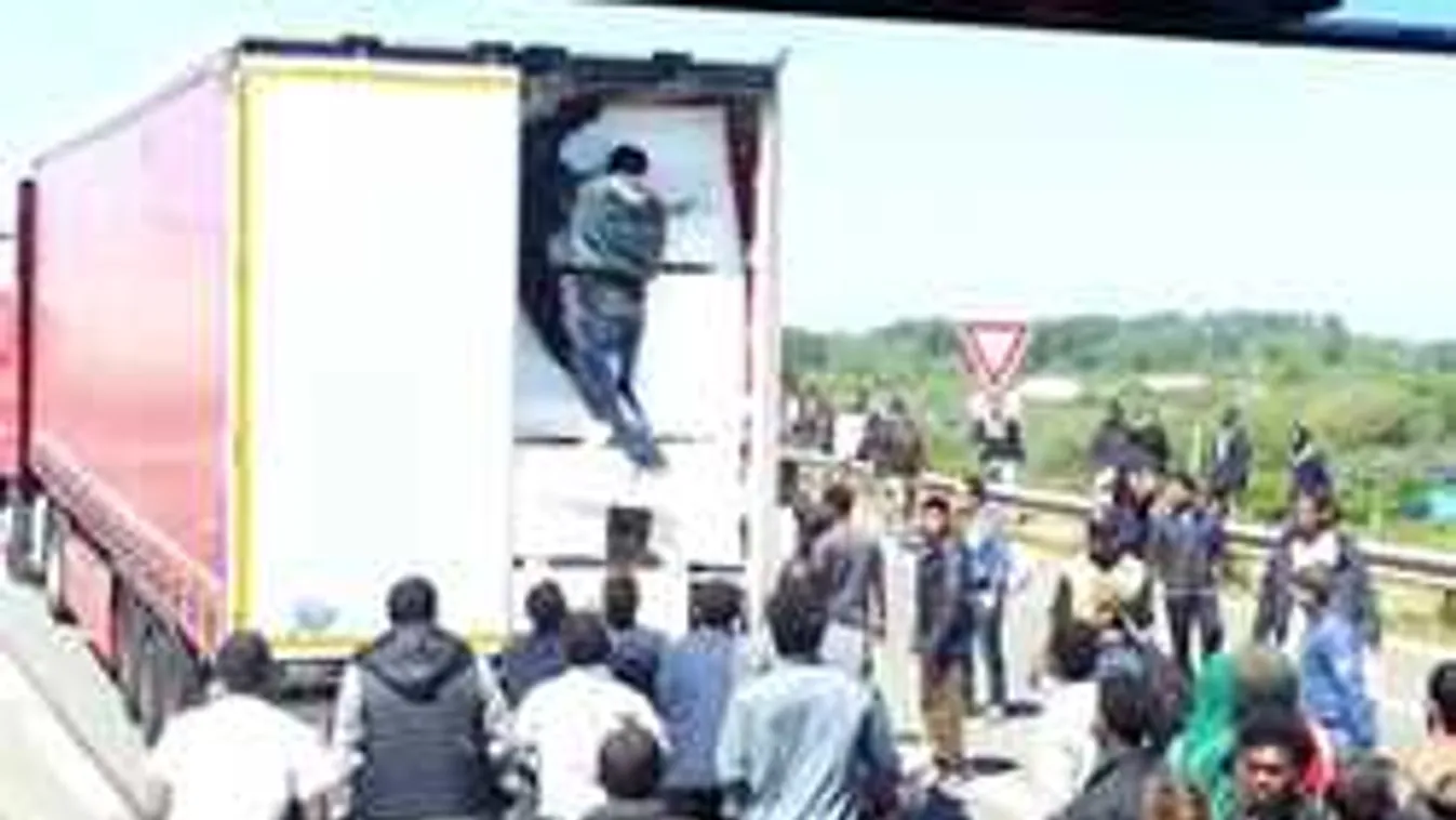 Elszabadult a pokol: összecsaptak a migránsok a rendőrökkel