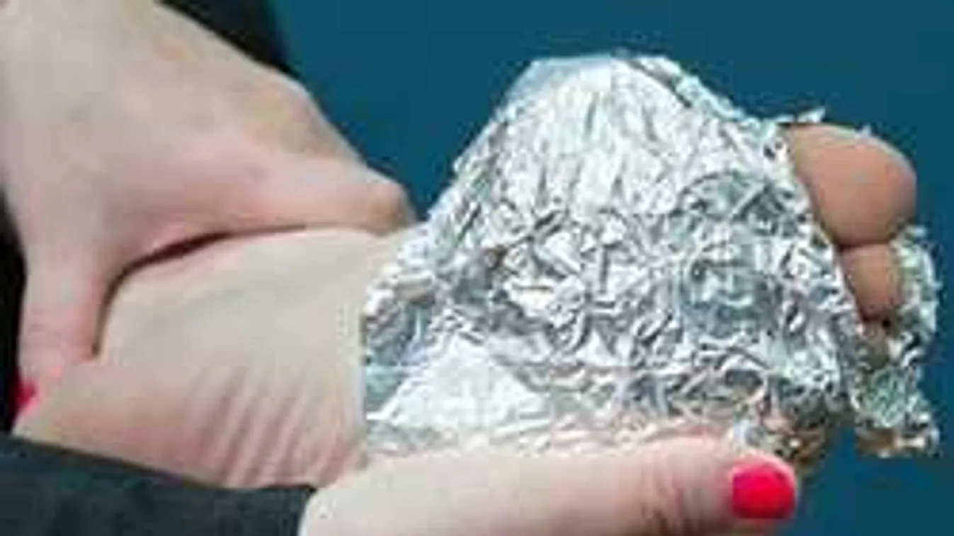 Csavard a lábad alumínium fóliába, döbbenetes lesz a hatás