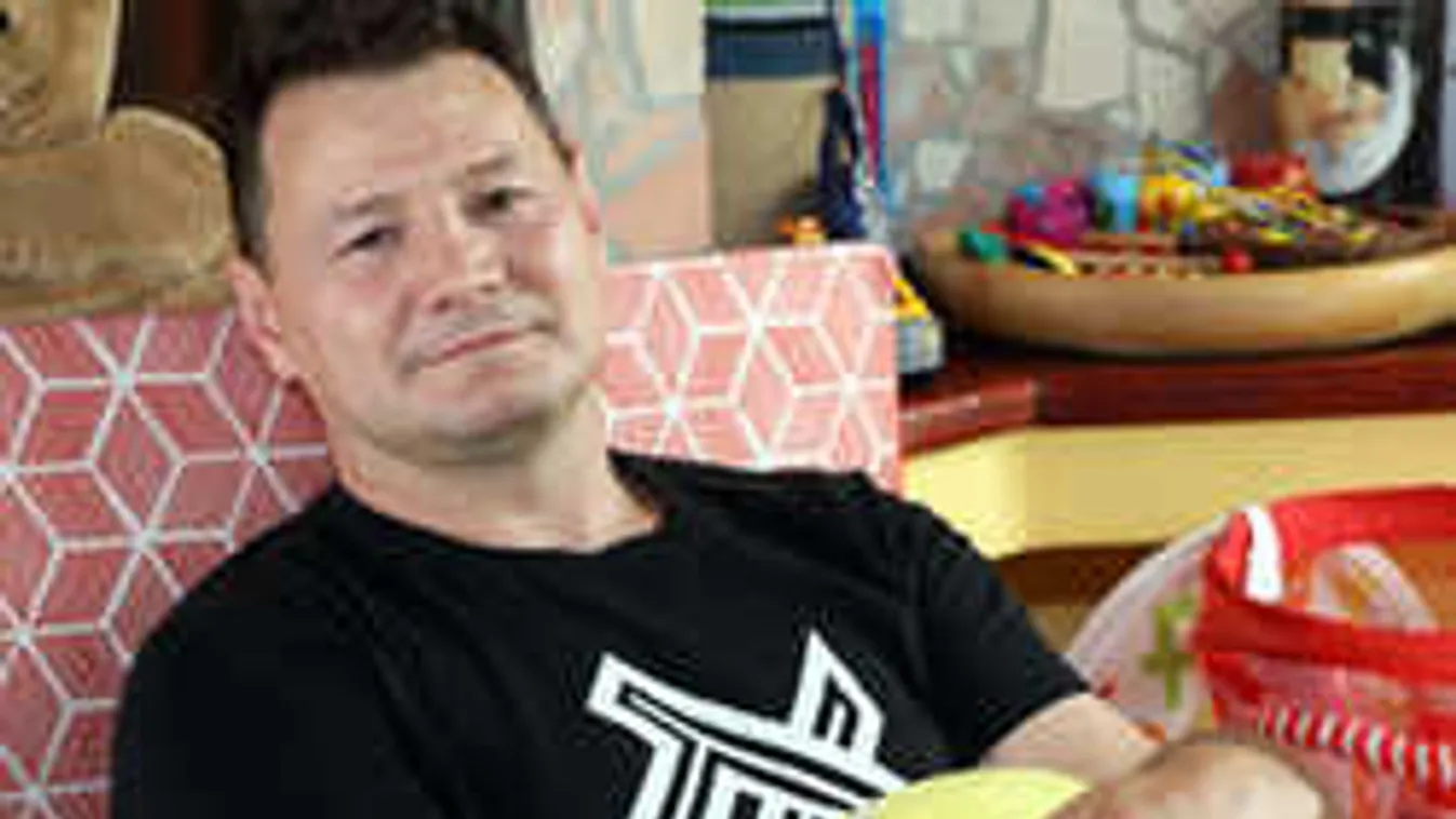 Jó hírek érkeztek a magyar sztár koraszülött gyermekéről